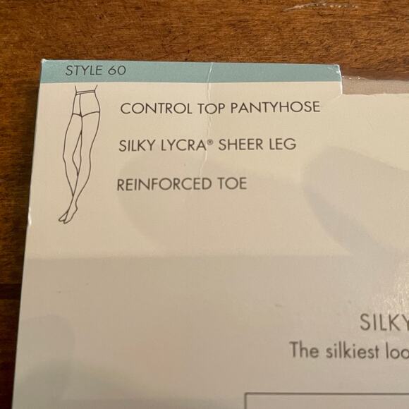 Round the Clock Control Top Pantyhose Size Small Color:  Bone 15.0=C-15 - Picture 9 of 14